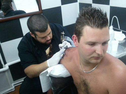chauffeur, tattoo 's , bikes