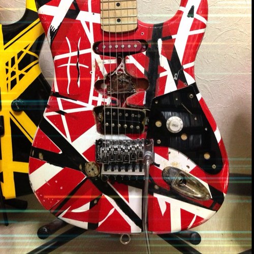 EVH 洋楽 ギター NFL NBA などなど 大好きで〜す i love guitars. beatles. van halen, ozzy,dokken, strokes, muse, mando diao, suede, jimi hendrix, prince, korn, marilyn manson...
