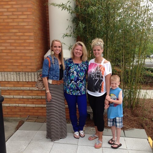 LLSTerry's profile picture. Happily married with 2 amazing girls, business owner, a passion for photography and a love for Jesus 