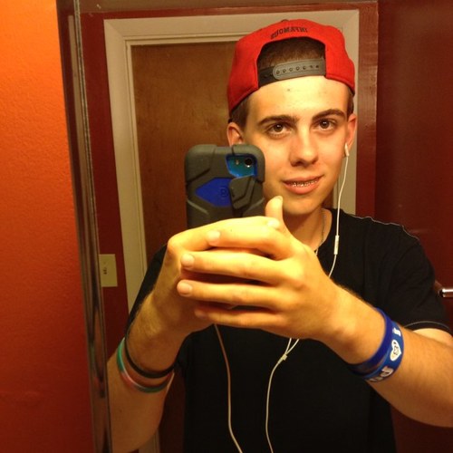 Call me Bergy, Blacklist, 86, Family, Friends, Skateboarding, Music, 21 years. #YMCMB #MMG #1017 #LaceUp #Grandhustle #Thugmotivation #WeTheBest #TaylorGang