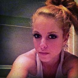 piiinkylindz's profile picture. 