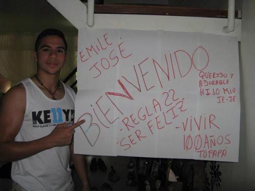 Estudiante de IngMecanica ULA-Futbolista,Madridista, en busqda de la buena vida.