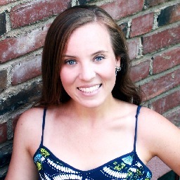 #Marketing Intern @HalfaBubbleOut | Graphic Design | Blogging | Internet Marketing | Chico State Graduate