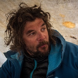 Chef d'expedition polaire Arctique et Antarctique / Polar Expedition Leader