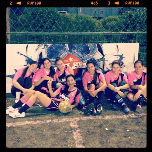 La ROSA! Juventus 2001 Fem. EXASIL ! Fuerza las Chicas!! Somos como el vino mientras más añejas MEJORES! Salud !
