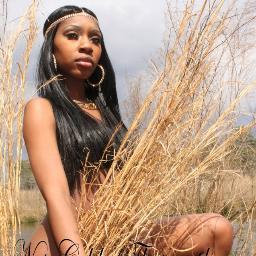 I HOLD MY SELF DOWN*F U IF U DNT LIKE ME*SWEETESS PERSON JUS GET TO KNO ME*MODEL IN THE MAKING