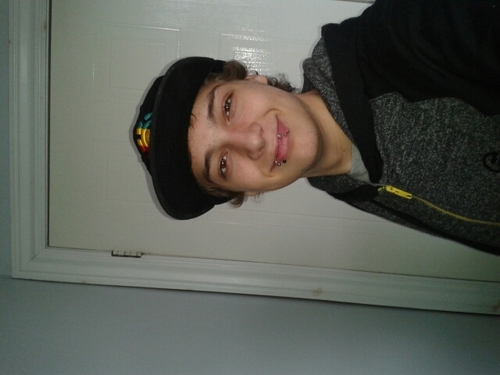 LedzOtb's profile picture. Hi im connor. I am secretly an alien.