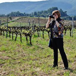 ngelaLlopFarr's profile picture. Aficionada  a la  fotografia, historia, excursionisme. No hi ha res més trist que pertànyer a una minoria i anar en contra d'ella.