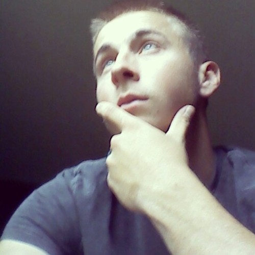 Names Kyle. 21 yrs old. #GymJunky #GetSwole #TeamTatted #goodfella