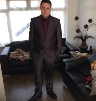 Will follow most people back but if your a good looking female i defiently will !!