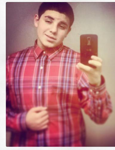 J0rg3Men2a's profile picture. I Dub-step 
Single 
and ready to 
Mingle