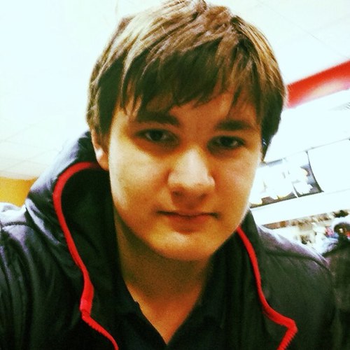 I'm young I'm poet and funny boy and AFC fan ,join my tweets