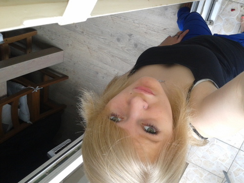 founouille's profile picture. Anaïs_Torn: 
#TeamOneDirection  #TeamNiall #TeamLouis #TeamHarry #TeamZayn #TeamLiam
#TeamRihanna #TeamParisSaintGermain #Team77#TeamBlonde & alors ?