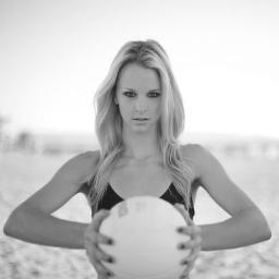 Bringing you all the hottest athletes | Profile picture-@JessGysin Header-Laisa Andrioli | In no way afiliated with either | Contact-sports_hotties@hotmail.com