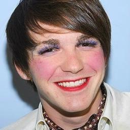 don't h8 me coz u aint me beliebers xx