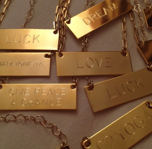 Solodijes's profile picture. Trabajamos con diseñadores para sus necesidades de producción en volumen. Ofrecemos servicio de baño de oro. Estamos en Caracas. solodijes@gmail.com