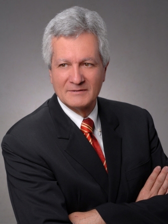 Göz Doktoru. Az Görenlerin Rehabilitasyonu ve Tedavisi konusunda uzman. / MD, Professor of Ophthalmology WhatsApp / Mobile: +90.535.790 8918