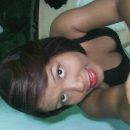 soy morena, mediana, reyena, con ojos achinados, cabello risado normalmnte liso.... soy buena prsona, me gustan las prsonas pos lo ke son y no por lo ke tienen.
