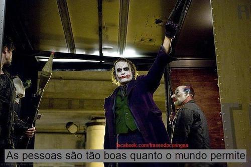 eu  sou  hum  cara legal  amoroso  carinhoso   amigo   bom  de papo  sabe fazer algum feliz  sabe  da aponho guando alguem precisa