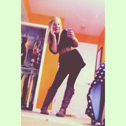 My life revolves around dana, but im okay with that✌
