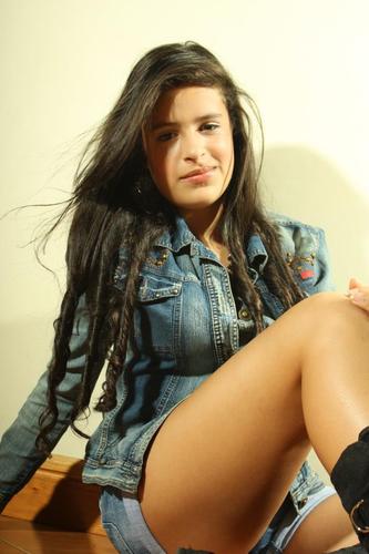 Hi,I have 17 years,my best friends, I love Lana Del Rey is my life, you want everything to be