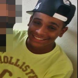 Um Garoto de bem com a vida && Apaixonado pela @GTmis *-* , quer saber mais ? siga que eu saigo devoltÁ !