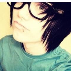 I'm Josh. I'm 16. I'm weird O.O And Umm....MUFFINS ARE AMAZING O.O