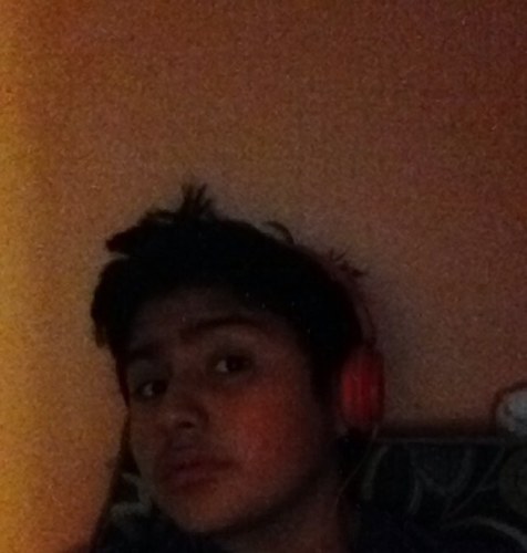 Hi my name is Kevin im spanish,loves playing soccer all the time and tweets
