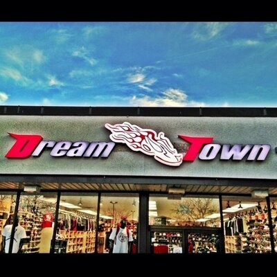 Dream town shoes deals