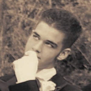 RoyGarc17260802's profile picture. I love Twitter!Roy Garcia