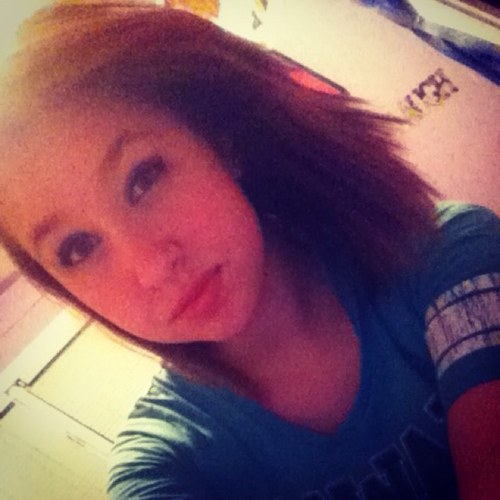 haii its jessica :D anywas o am a 1D fan3 and hunger fames fan3 carly rae jepson followed on 4.14.12#TeamTaken #TeamGOD #TeamBieber #TeamONEDIRECTION