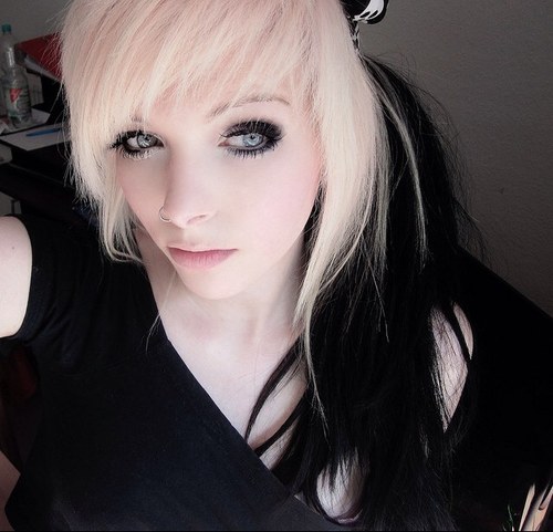 I AM SLENDERWOMAN! Wait keep that a secret. 
 [RP] Single