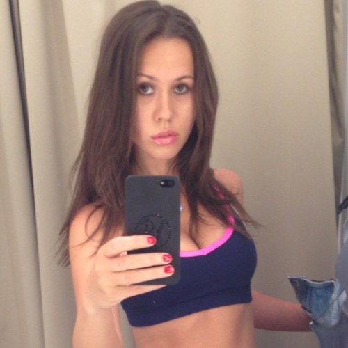 MissJuliaK's profile picture. 