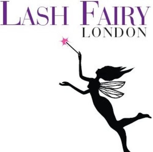 Self employed Lashista mum of three