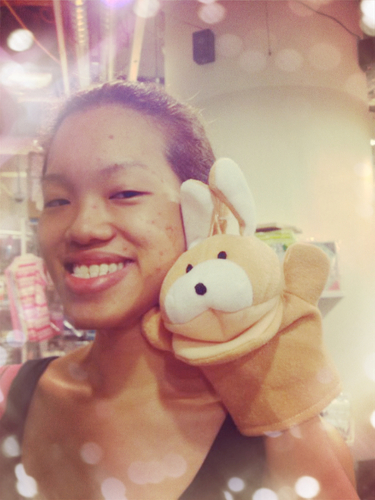 huimingly's profile picture. trying to balance yin and yang