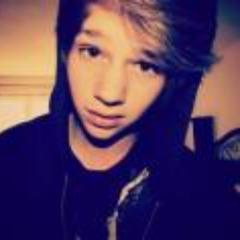 HI! I'm 16 and I love @justinbieber,@Cristiano.Follow me I follow back.And I'm not in realtionship