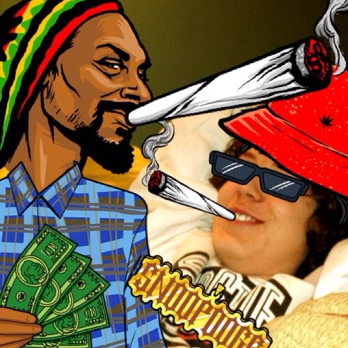 Fucking ugh gettin high as thit everyday and fuckin ugh eatin a shit ton fuckin ugh #teammanse