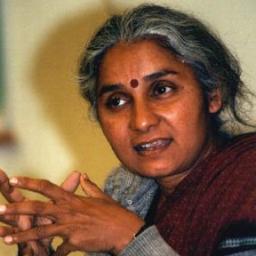 என் அறிவுக்கு தமிழ் பொறுப்பு!