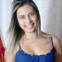 Sargitáriana! Apaixonada por tudo que áh faz se sentir completa. Aproveita tudo de bom que essa nossa vida tem. É muito grata a DEUS por TUDO!!