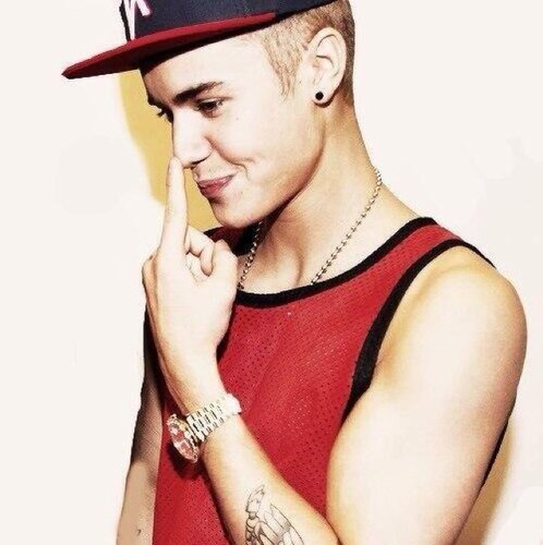I'm always gonna be here to support my idol. Saw him 13/4/13 #BELIEVEtour | i follow back