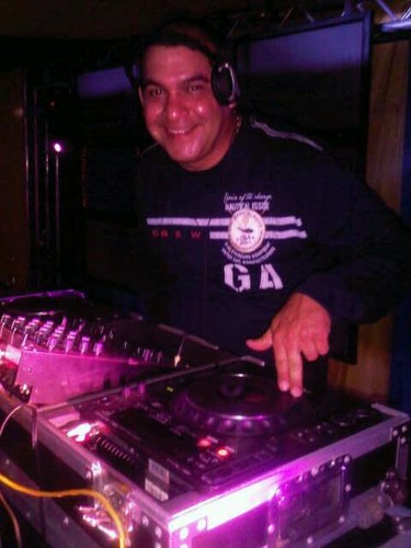 Dj profesion, productor y editor... vj visual THEATRO MÔVIL pantallas led