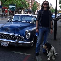 tinepostuvan's profile picture. .