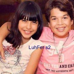pessoal se tem parecido sou uma menina criada por meio de meninos é claro meus queridos primos fora da novela eu posso me divertir cuidando mais do meu visual