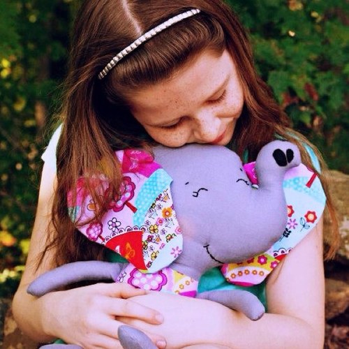 LittleKittenCo's profile picture. Handmade dolls, diaper stackers, changing pads, changing pad covers, burp cloths, & more!