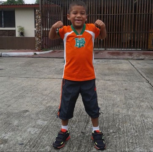 NiurkaJ27's profile picture. Romántica, amigable y 100% creyente en Dios ☀ y agradecida por la maravillosa familia que tengo☺