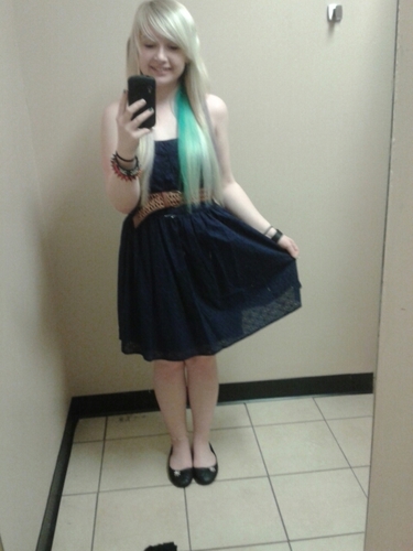 BunniexXxLove's profile picture. I believe in Fairytales. And Everyone's life is a different story to be told.