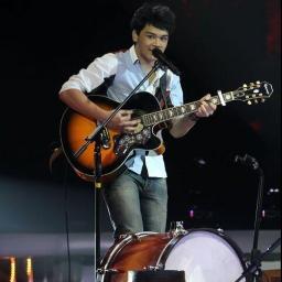 8 Nov 97'. singer of @TheOvertunes . Top4 XFactorID. Newcastle fan. Praise Jesus with all the talents that He gave to you! *parody*