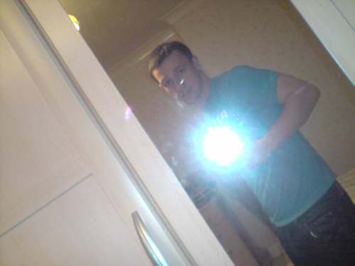 howtosavealife1's profile picture. 