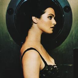 Soñadora de sueños improbables.