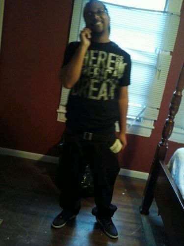 YA BOI SCOOTA. FROM BIRMINGHAM ALABAMA.. I AM A KOLLEGE STUDENT AT LAWSON STATE COMMUNITY COLLEGE. I AM A BUSINESS MANN SO I DO WORK.I CHASE MONEY NOT WOMEN